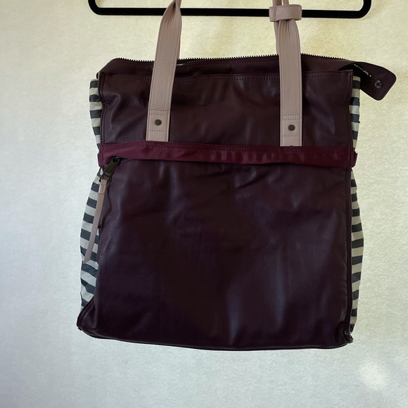 Lululemon handbag - Picture 9 of 10